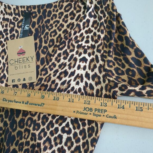 Urban daisy cheetah print body suit small new with tags - Picture 3 of 6
